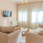 Georgina's Meteora Loft