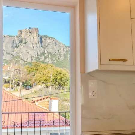 Georgina's Meteora Loft Apartament
